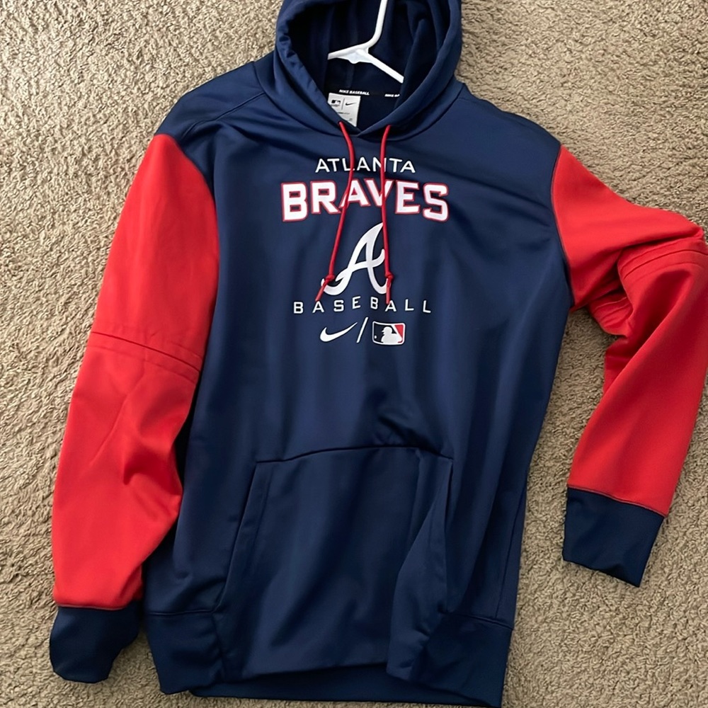 Nike Atlanta Braves Therma fit hoodie size XL excellent worn once condition